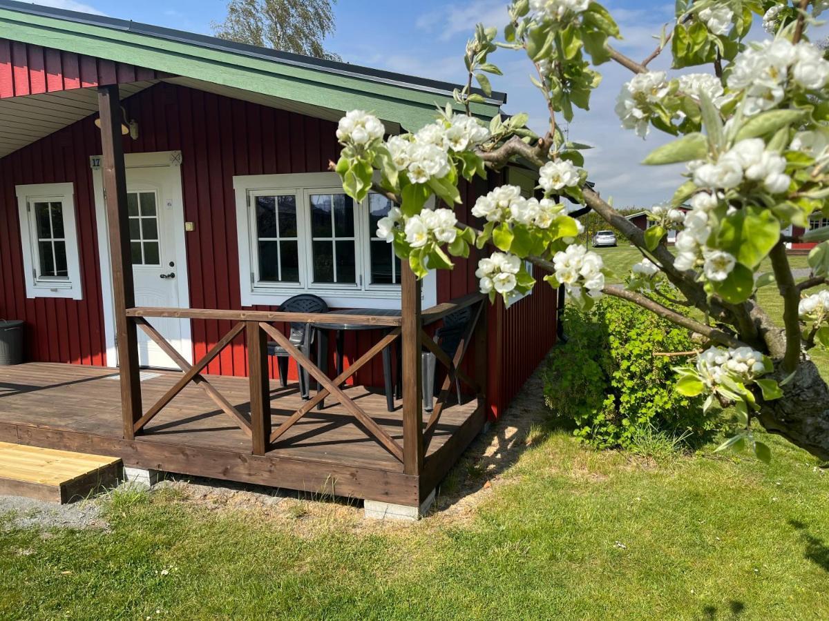 Maelarhusen Semesterby Oesterlen - Stugor & Gardssviter Sandby Экстерьер фото